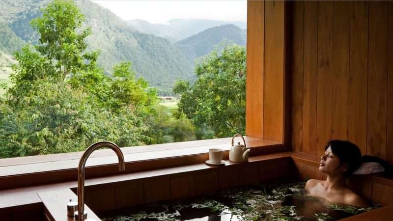 Hotstone Bath